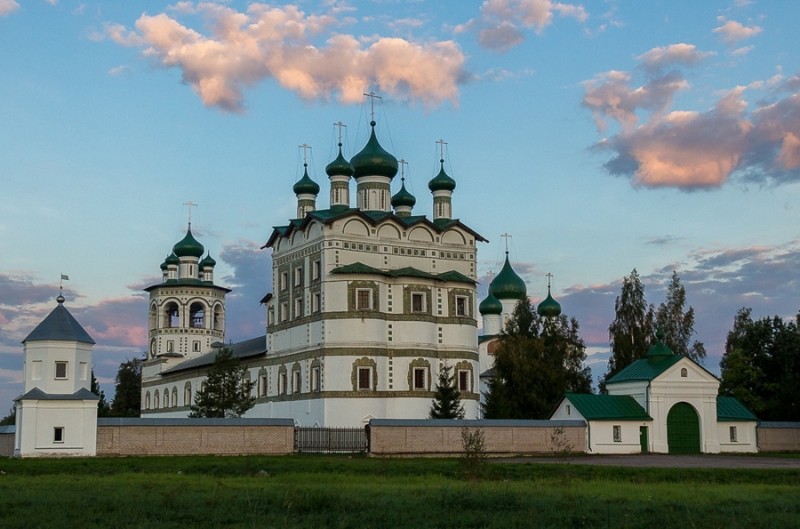 Nikolo-Vyazhishchsky monastery